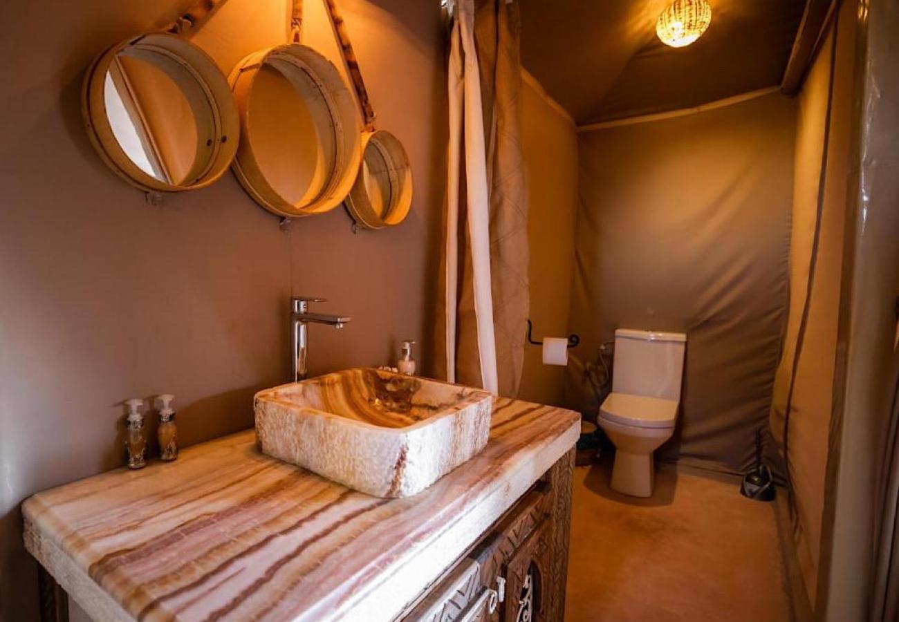 Merzouga Glossy Camp Bagian luar foto