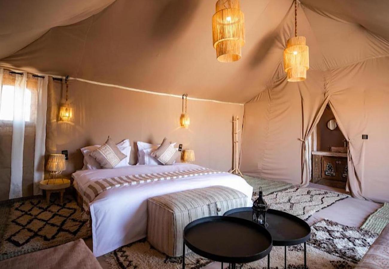 Merzouga Glossy Camp Bagian luar foto